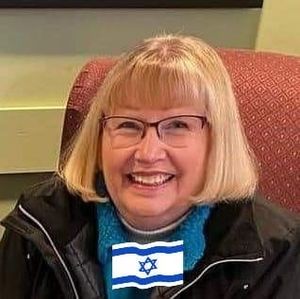 Meet your Posher, Joyce